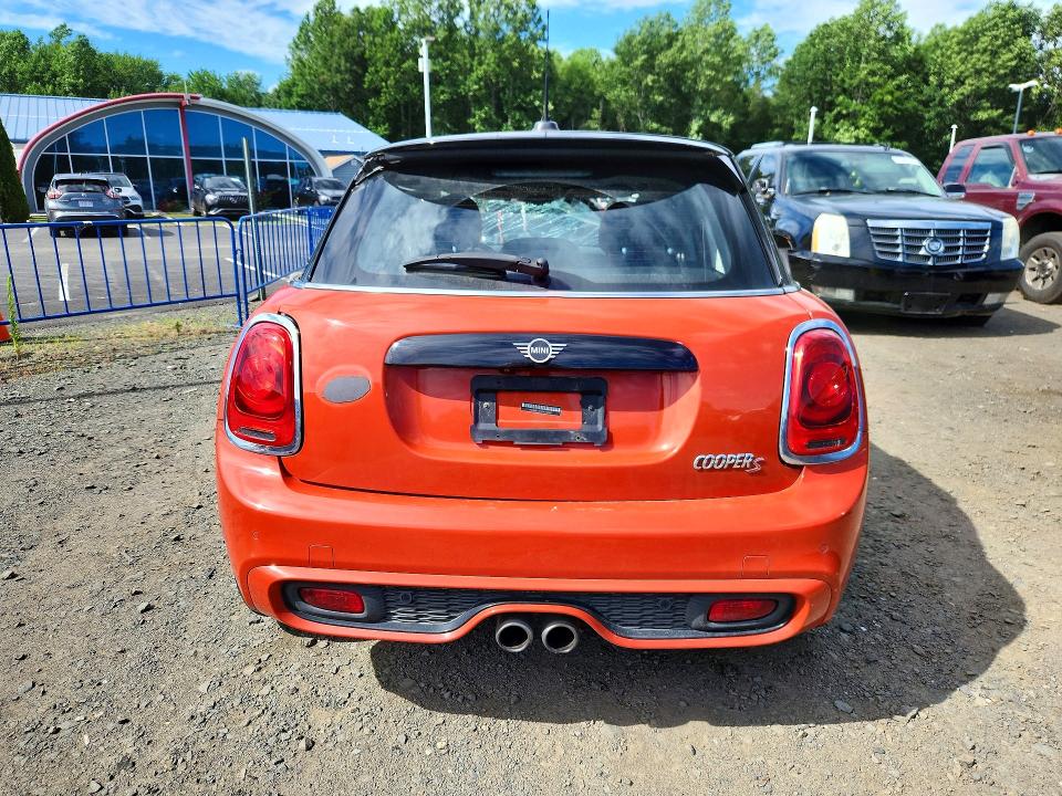 2019 Mini VIN WMWXU3C53K2L20042 COPART salvage auction — ROLLOVER, Ct - Cert Of Title-Salvage, sold $475 on 2026-07-23 (photo 6)