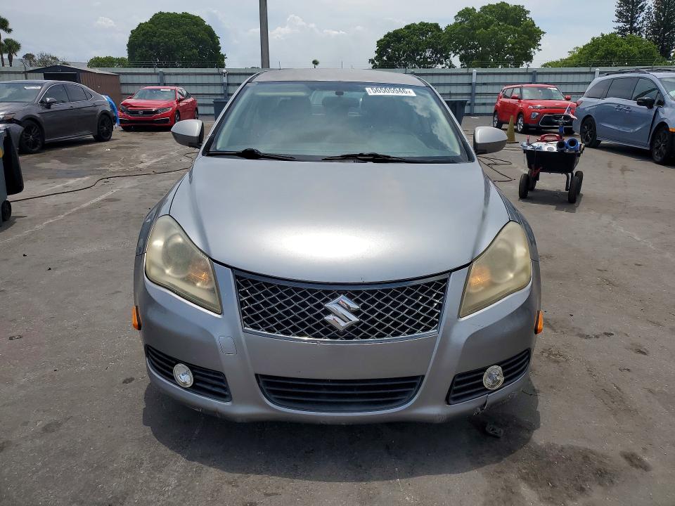 2013 Suzuki VIN JS2RE9A38D6100314 COPART salvage auction — MECHANICAL, Nc - Certificate Of Title, sold $300 on 2026-07-27 (photo 5)