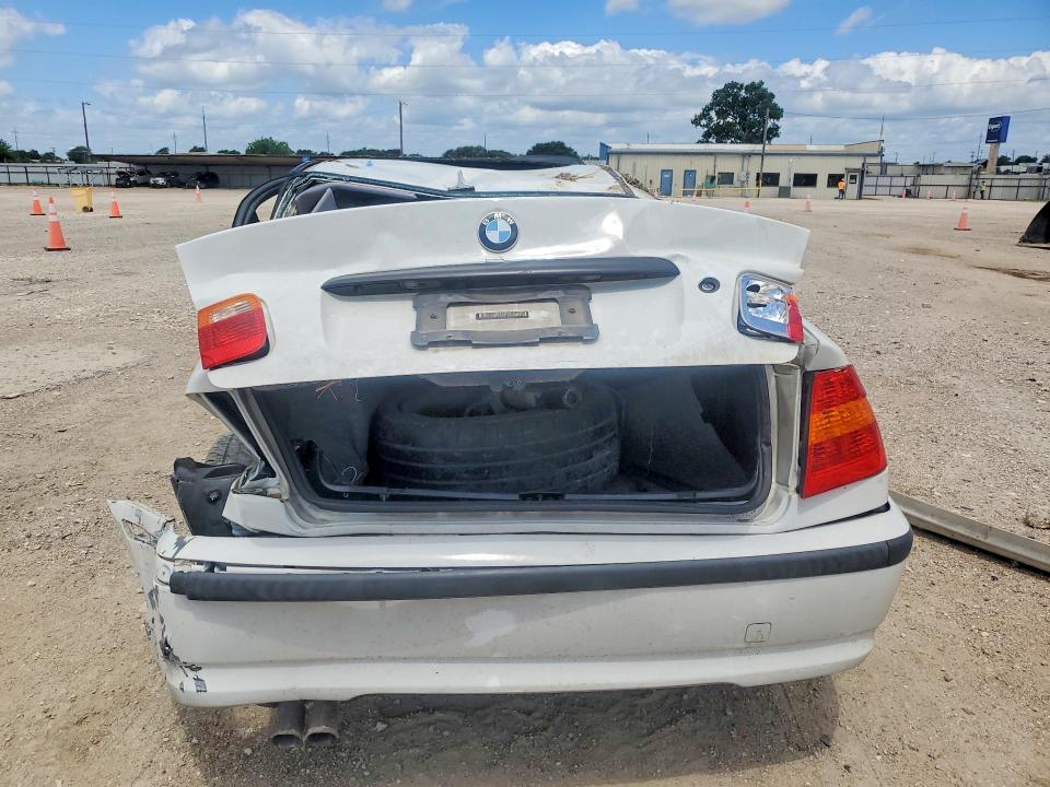 2005 BMW 3 series VIN WBAET37475NJ86960 COPART salvage auction — ALL OVER, Tx - Salvage Vehicle Title, sold $200 on 2026-07-08 (photo 6)