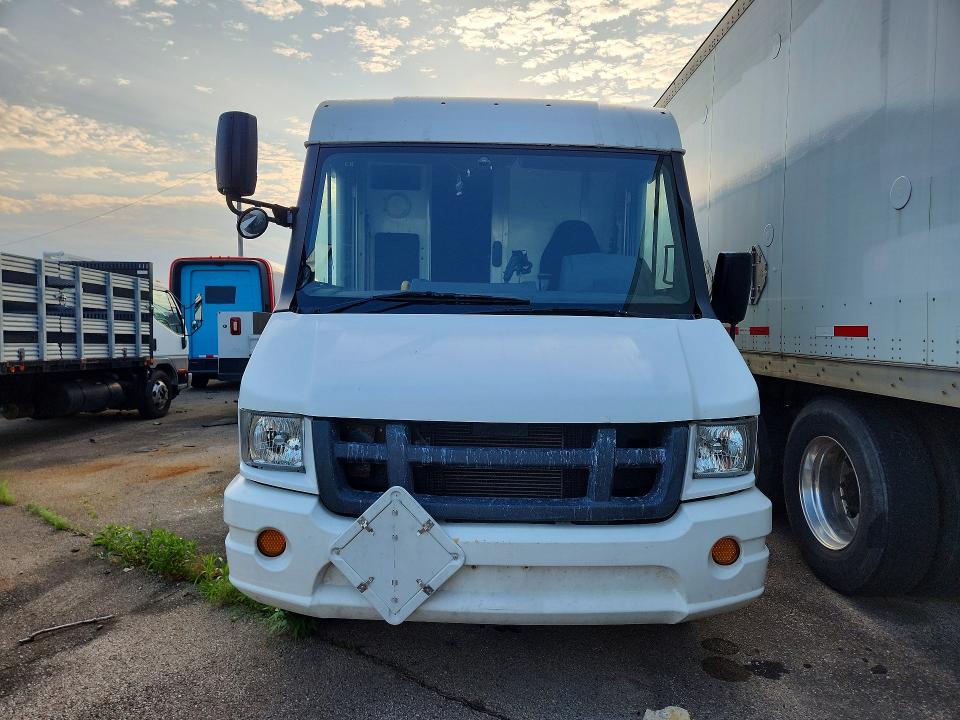 2013 Isuzu Npr hd VIN JALB4T173D7W01327 COPART salvage auction — MECHANICAL, OH - CERTIFICATE OF TITLE, sold $125 on 2026-07-09 (photo 5)