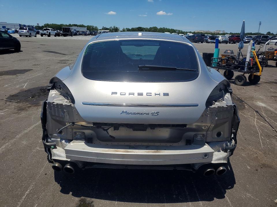 2010 Porsche Panamera VIN WP0AB2A72AL063025 COPART salvage auction — FRONT END, FL - CERT OF TITLE SLVG REBUILDABLE, sold $3,200 on 2026-08-10 (photo 6)