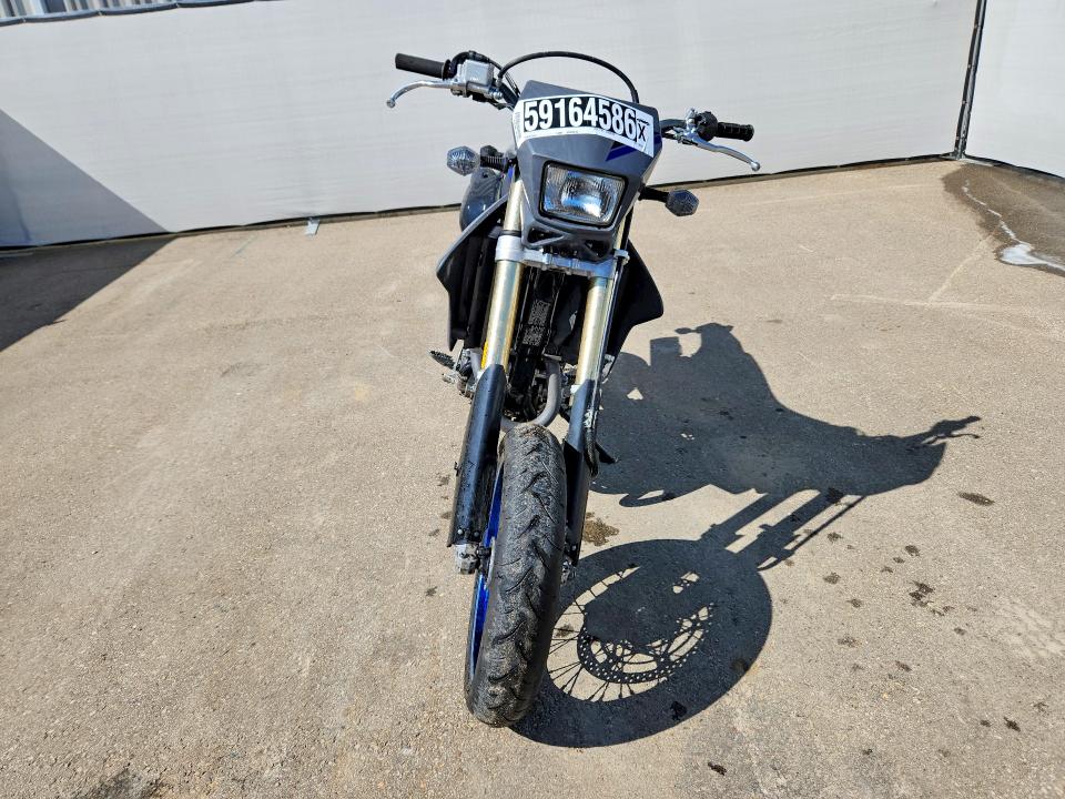 2020 Suzuki Dr-z400 VIN JS1SK44A9L7100357 COPART salvage auction — NORMAL WEAR, Ab - Bos - Active, sold $3,400 on 2026-07-23 (photo 2)