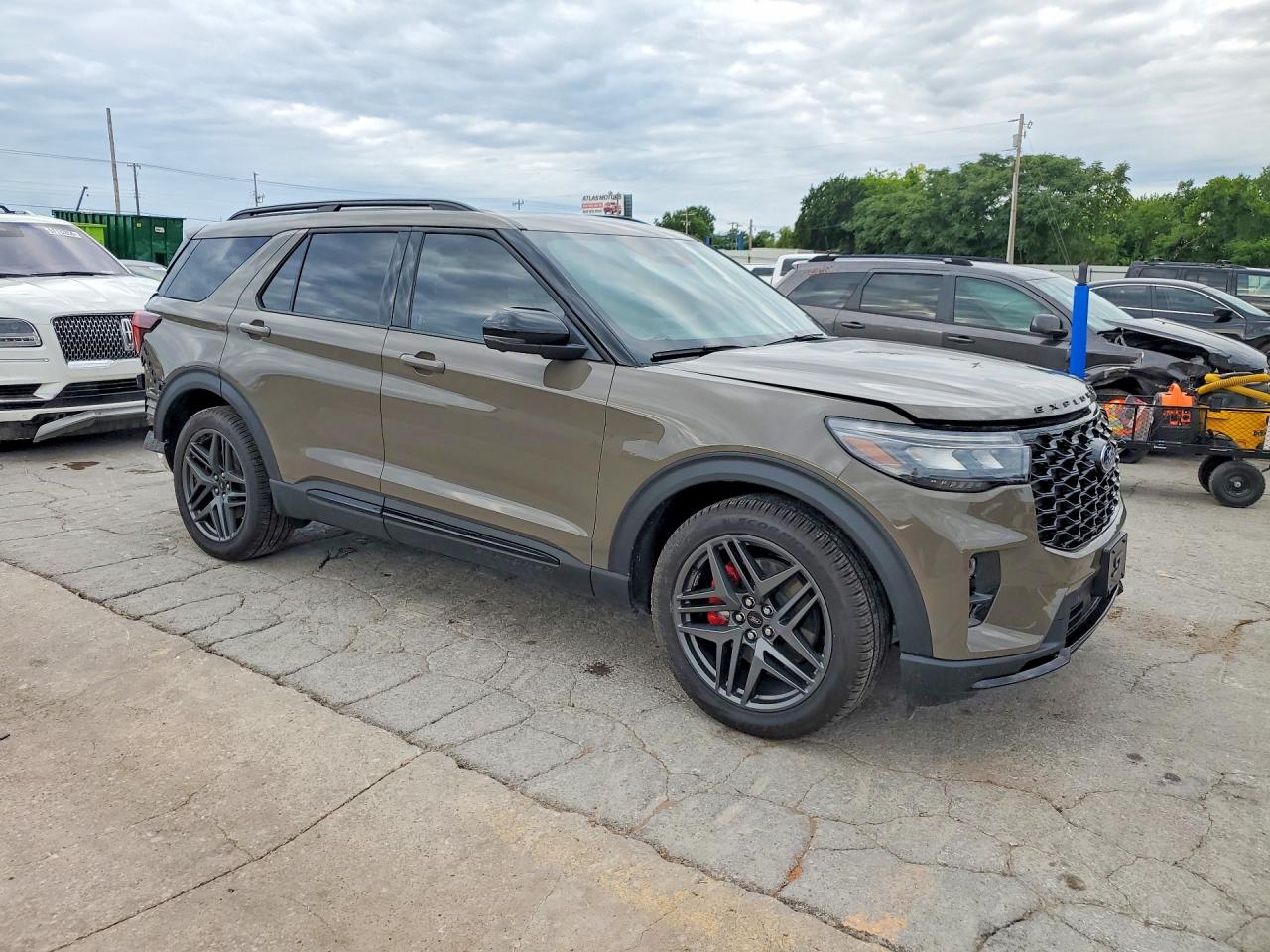 2026 Ford Explorer VIN 1FMWK8GC4TGA10251 COPART salvage auction — Rear End, OK - CERT OF TITLE-SALVAGE, sold $24,600 on 2026-06-25 (photo 4)