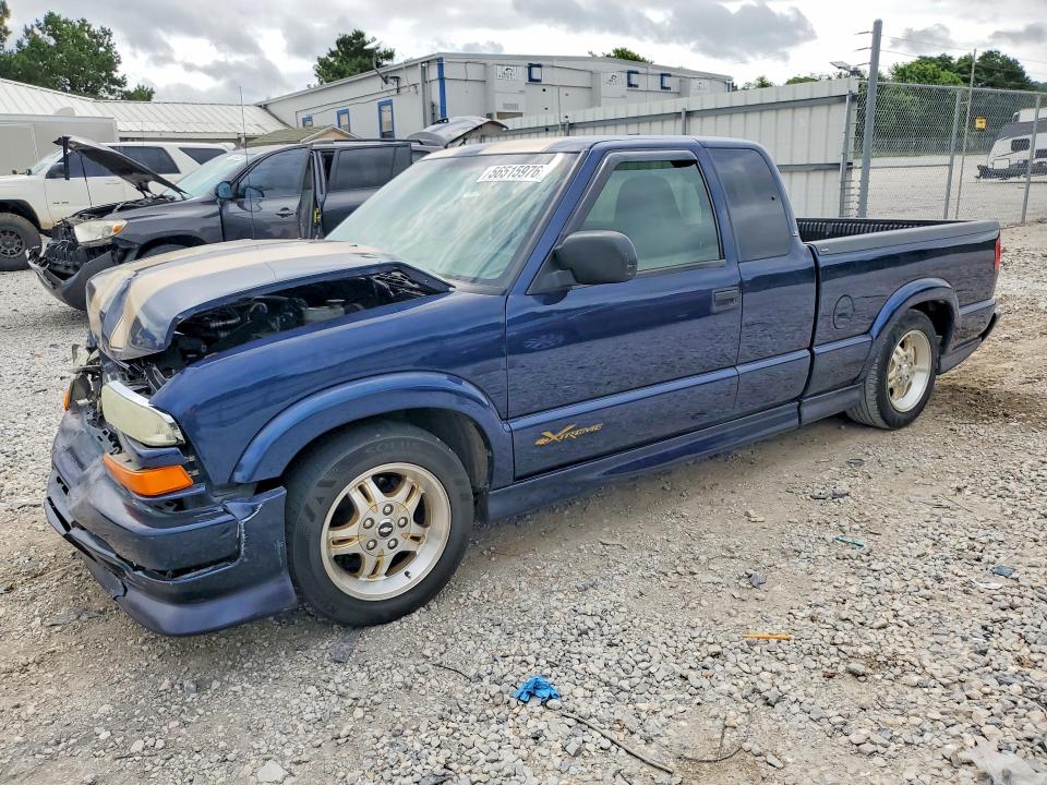 2003 Chevrolet S-10 pickup VIN 1GCCS19X338177287 — COPART salvage auction photo