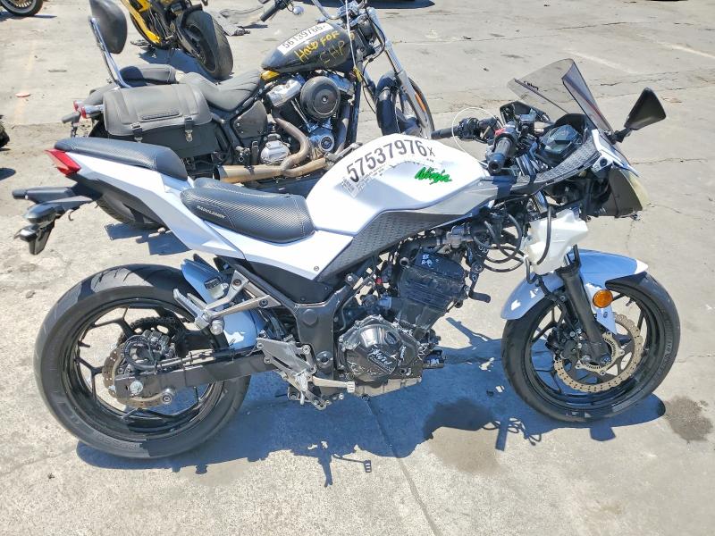 2015 Kawasaki Ex VIN JKAEX8B17FDA21044 COPART salvage auction — STRIPPED, Ca - Dis/Dlr/Exp Only Clean Title, sold $425 on 2026-07-08 (photo 1)