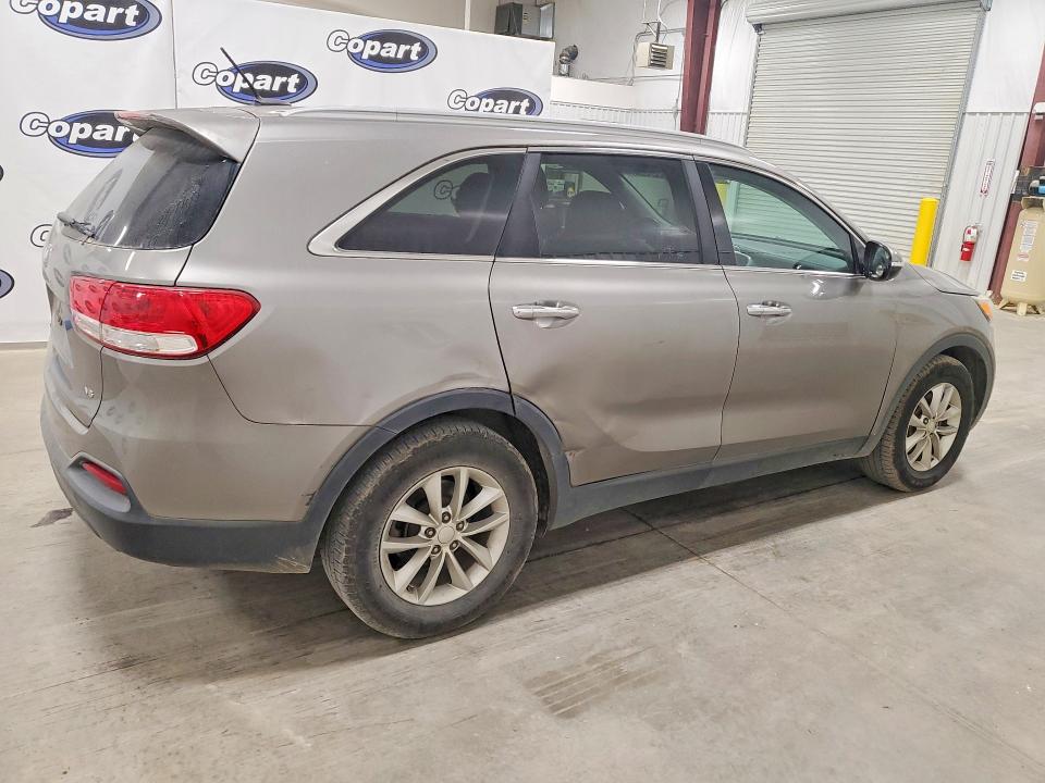 2016 Kia Sorento VIN 5XYPG4A57GG141583 COPART salvage auction — SIDE, SC - DEALER ONLY CLEAN TITLE, sold $150 on 2026-07-23 (photo 3)