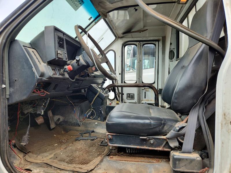 1995 Gmc C7 VIN 1GDM7H1J8SJ524654 COPART salvage auction — MINOR DENT/SCRATCHES, Fl - Certificate Of Destruction (P), sold $1,500 on 2026-07-09 (photo 5)