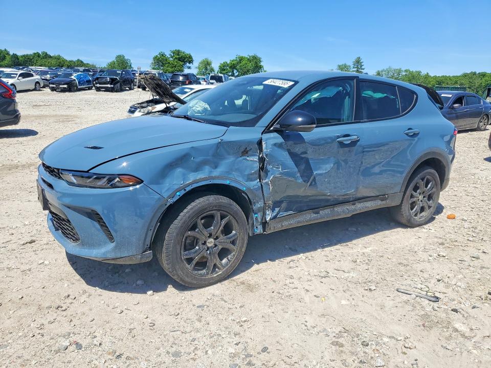 2023 Dodge Hornet VIN ZACNDFAN1P3A04433 COPART salvage auction — SIDE, Ma - Cert Of Title-Salvage, sold $2,300 on 2026-08-12 (photo 1)