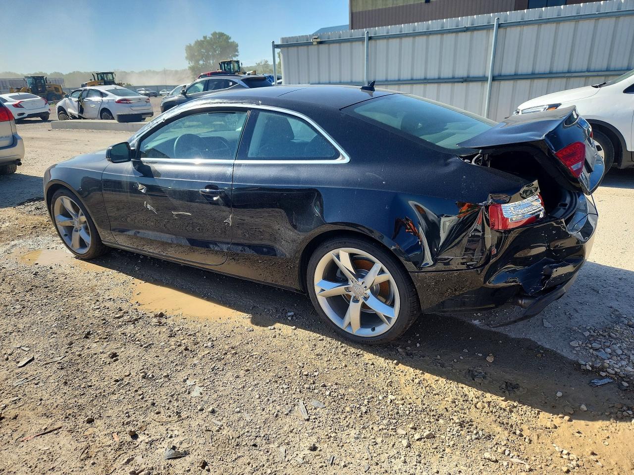 2012 Audi A5 VIN WAULFAFRXCA000719 COPART salvage auction — Side, MO - DEALER ONLY CLEAN TITLE, sold $575 on 2026-07-09 (photo 2)