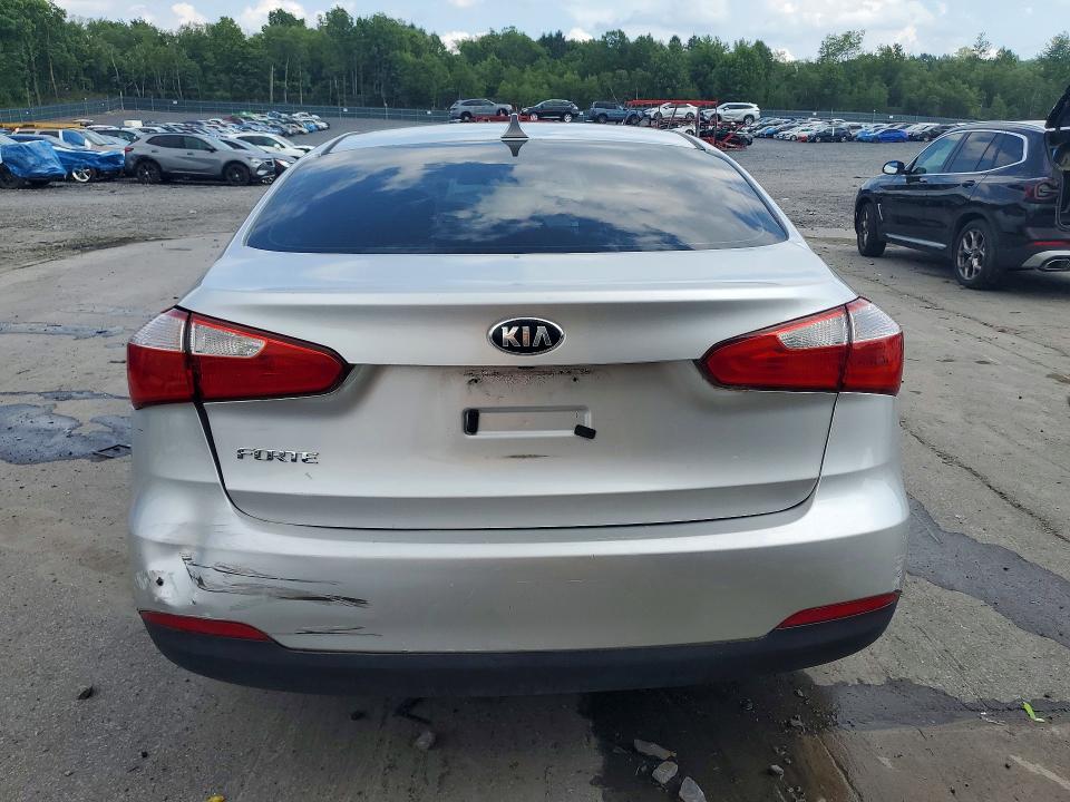 2016 Kia Forte VIN KNAFX4A64G5469392 COPART salvage auction — REAR END, Pa - Certificate Of Salvage, sold $275 on 2026-07-29 (photo 6)