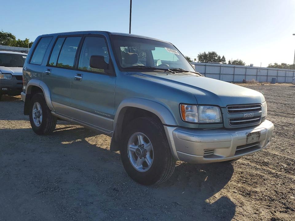 2002 Isuzu Trooper VIN JACDJ58XX27J07546 COPART salvage auction — NORMAL WEAR, Ca - Dis/Dlr/Exp Only Clean Title, sold $700 on 2026-07-02 (photo 4)