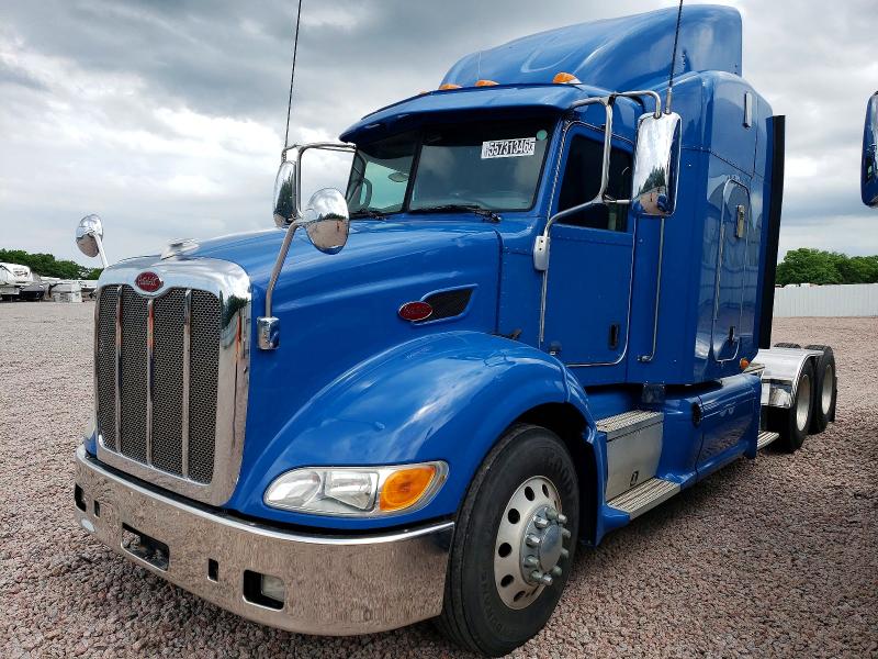 2014 Peterbilt 384 VIN 1XPVDP9X6ED239554 COPART salvage auction — MINOR DENT/SCRATCHES, IL - CERTIFICATE OF TITLE, sold $9,800 on 2026-07-07 (photo 2)