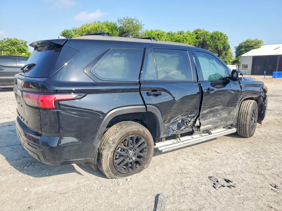 2026 Toyota Sequoia VIN 7SVAAAAA3TX004849 COPART salvage auction — SIDE, Tx - Salvage Vehicle Title, sold $51,500 on 2026-08-18 (photo 3)