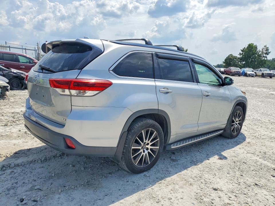 2017 Toyota Highlander VIN 5TDKZRFH4HS517701 COPART salvage auction — REAR END, La - Certificate Of Title (P), sold $9,900 on 2026-07-13 (photo 3)