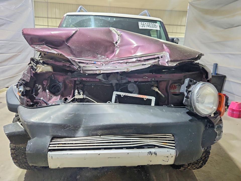 2007 Toyota Fj cruiser VIN JTEBU11F970091572 COPART salvage auction — FRONT END, Me - Cert Of Title-Salvage Collisio, sold $3,150 on 2026-07-14 (photo 5)