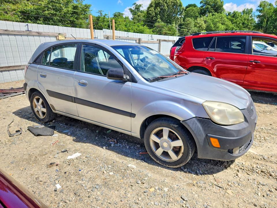 2006 Kia Rio VIN KNADE163866089250 COPART salvage auction — REAR END, De - Certificate Of Title, sold $300 on 2026-07-21 (photo 4)
