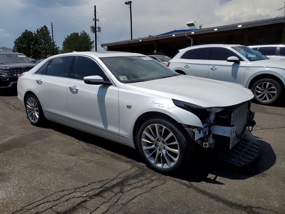 2017 Cadillac Ct6 VIN 1G6KF5RS4HU131626 COPART salvage auction — FRONT END, Co - Public - Salvage Title, sold $5,200 on 2026-07-09 (photo 4)