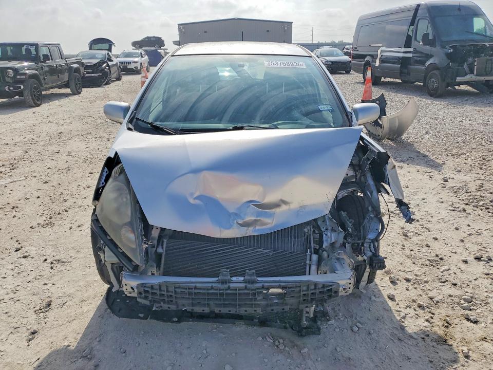 2013 Honda Fit VIN JHMGE8H3XDC064594 COPART salvage auction — FRONT END, Tx - Salvage Vehicle Title, sold $625 on 2026-07-16 (photo 5)