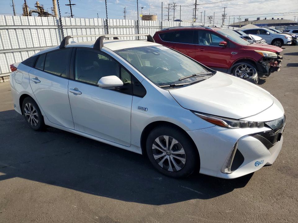 2022 Toyota Prius VIN JTDKAMFP2N3204144 COPART salvage auction — MINOR DENT/SCRATCHES, Salvage Title, sold $9,100 on 2026-07-22 (photo 4)