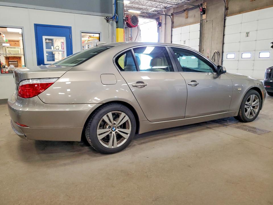 2010 BMW 5 series VIN WBANV1C51AC159983 COPART salvage auction — MINOR DENT/SCRATCHES, MN - CERTIFICATE OF TITLE, sold $1,650 on 2026-07-07 (photo 3)