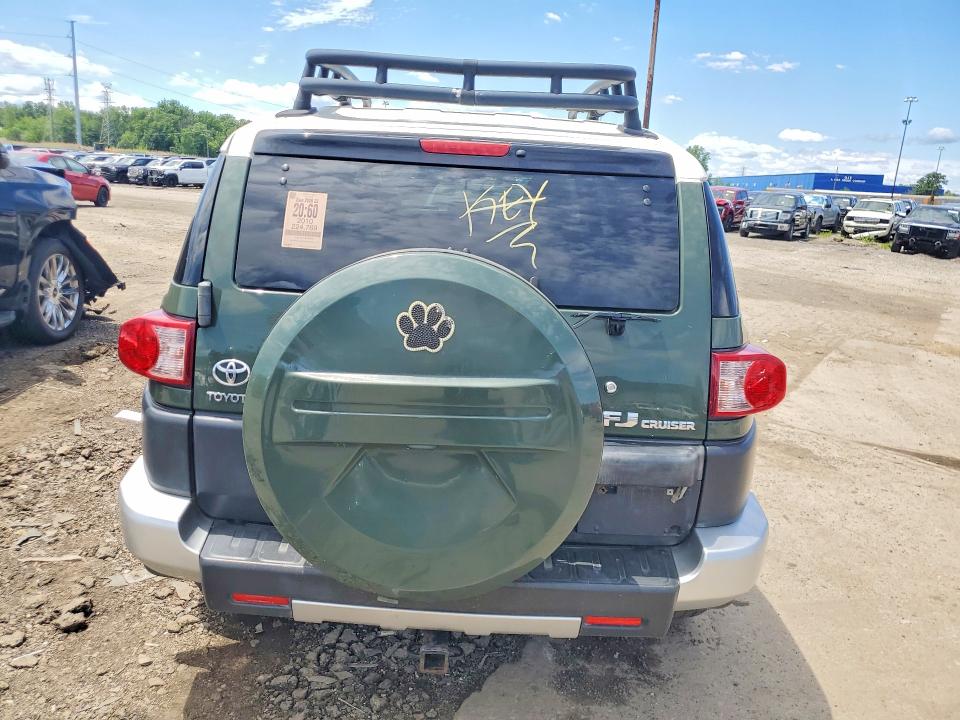 2010 Toyota Fj cruiser VIN JTEBU4BF1AK084644 COPART salvage auction — MINOR DENT/SCRATCHES, Mi - Certificate Of Title (P), sold $7,700 on 2026-07-10 (photo 6)