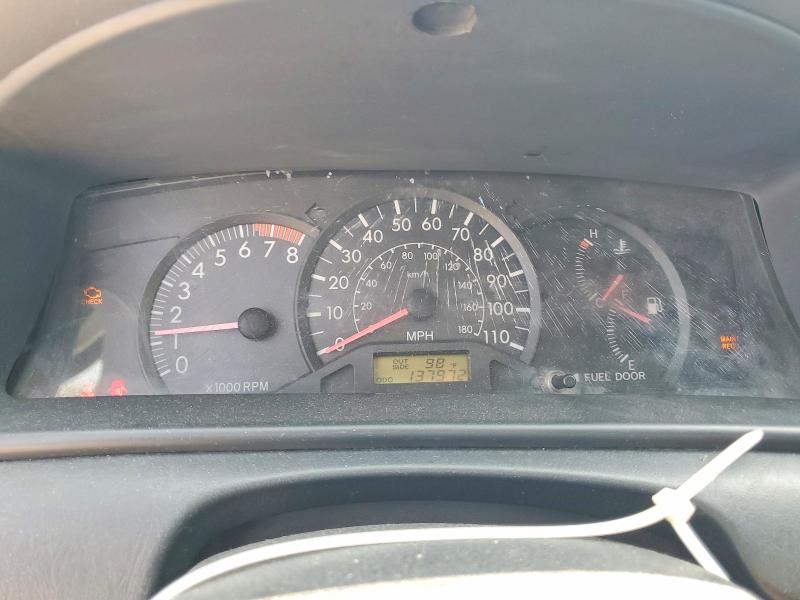 2004 Toyota Corolla VIN 1NXBR32E24Z215995 COPART salvage auction — SIDE, Tx - Salvage Vehicle Title, sold $1,350 on 2026-07-02 (photo 9)