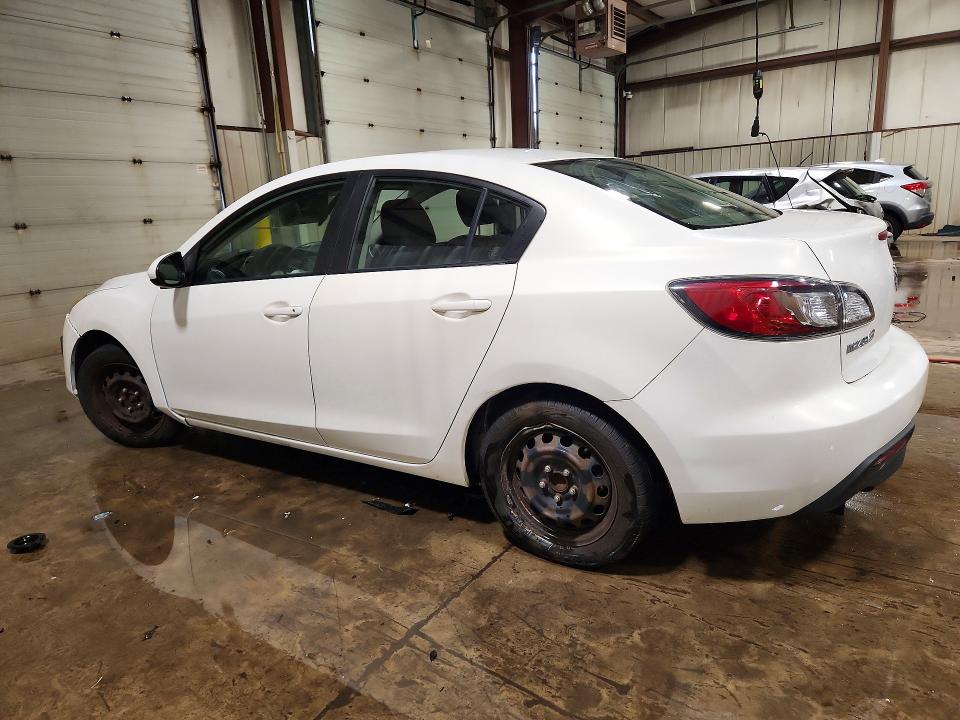 2011 Mazda 3 VIN JM1BL1UG0B1493978 COPART salvage auction — FRONT END, PA - CERTIFICATE OF SALVAGE, sold $400 on 2026-07-17 (photo 2)