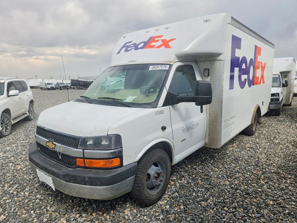 2022 Gmc Savana VIN 7GZ37TC7XNN001026 COPART salvage auction — MECHANICAL, CO - DIS/DLR/EXP ONLY CLEAN TITLE, sold $2,100 on 2026-07-20 (photo 1)