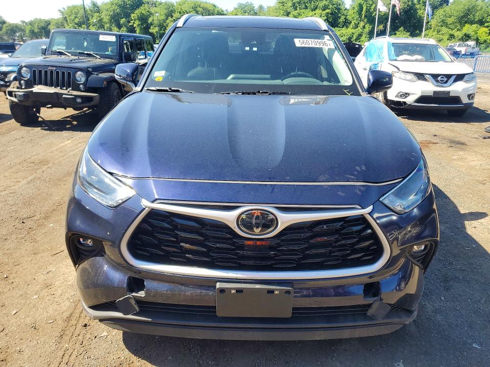2024 Toyota Highlander VIN 5TDKDRBH2RS534292 COPART salvage auction — ALL OVER, CT - CERT OF TITLE-SALVAGE, sold $13,300 on 2026-07-23 (photo 5)