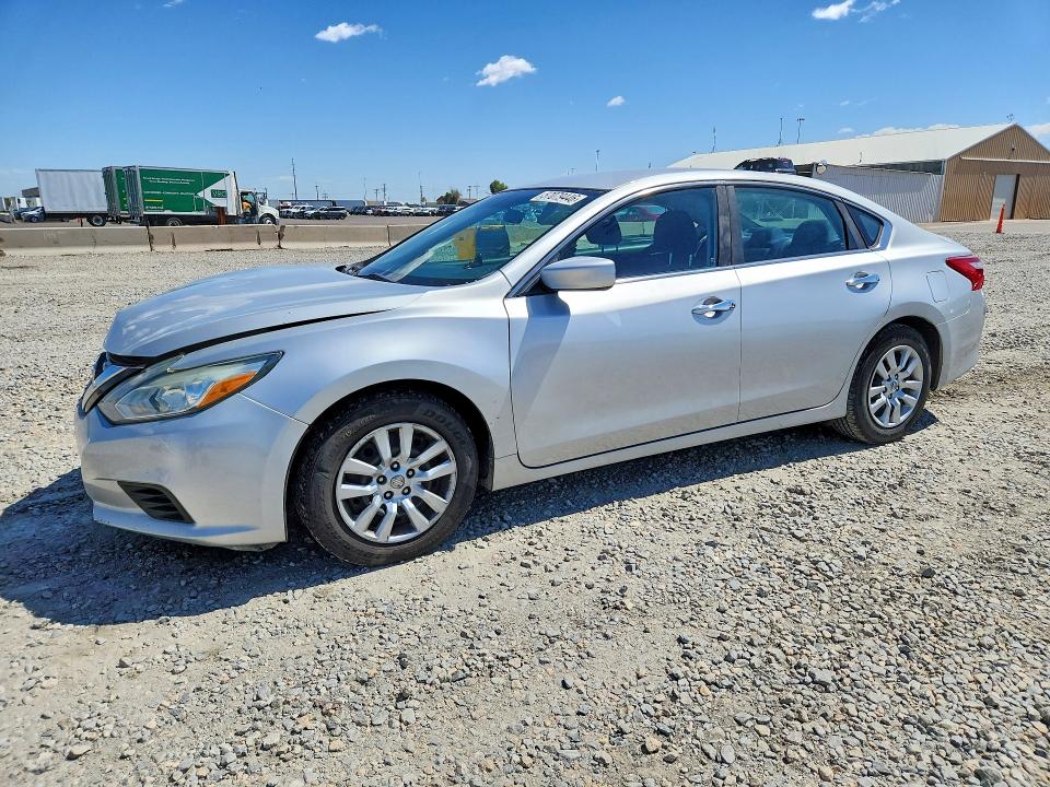 2017 Nissan Altima VIN 1N4AL3AP1HN365784 COPART salvage auction — FRONT END, Co - Dis/Dlr/Exp Only Clean Title, sold $1,572 on 2026-07-09 (photo 1)