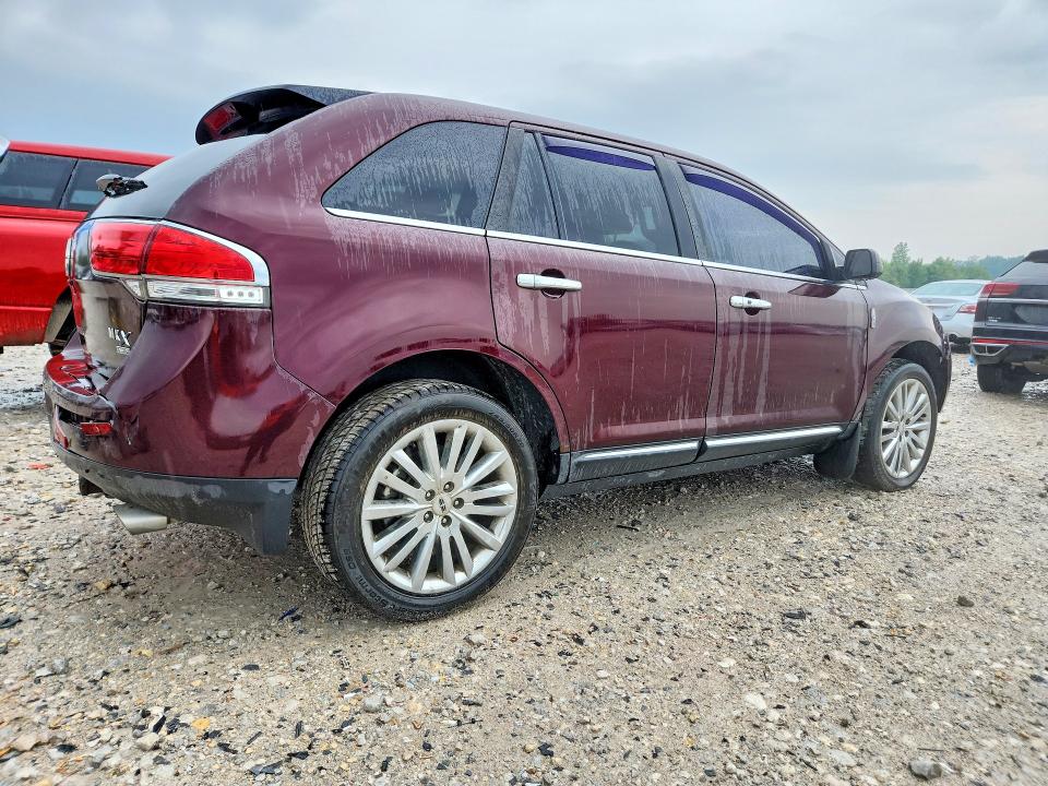 2011 Lincoln Mkx VIN 2LMDJ8JK6BBJ20853 COPART salvage auction — REAR END, Mi - Certificate Of Title, sold $175 on 2026-07-23 (photo 3)