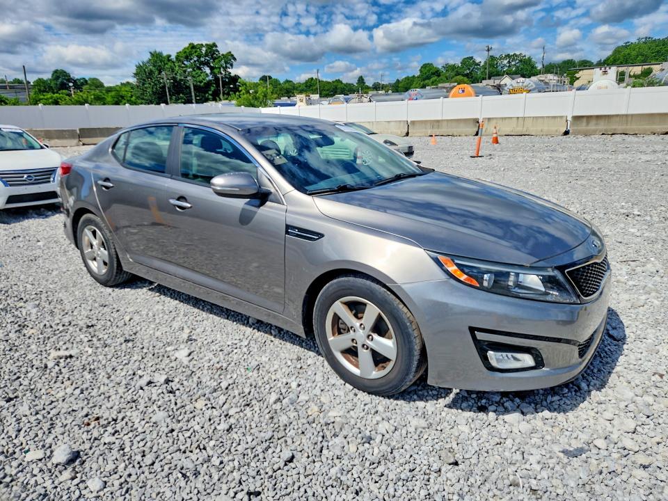 2015 Kia Optima VIN 5XXGM4A74FG491492 COPART salvage auction — MINOR DENT/SCRATCHES, Oh - Certificate Of Title, sold $850 on 2026-07-10 (photo 4)