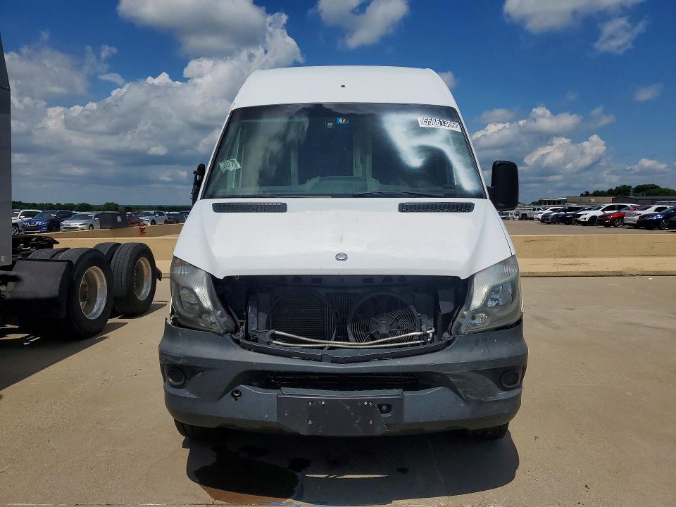 2014 Mercedes-benz Sprinter 2500 VIN WD3PE8DE8E5901156 COPART salvage auction — FRONT END, TX - CERTIFICATE OF TITLE, sold $200 on 2026-07-23 (photo 5)