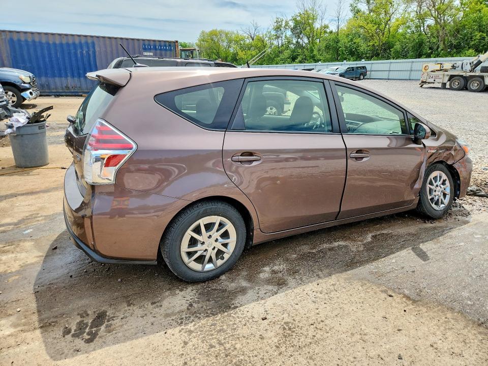 2015 Toyota Prius v VIN JTDZN3EUXFJ024492 COPART salvage auction — FRONT END, Il - Salvage Certificate, sold $5,800 on 2026-07-20 (photo 3)