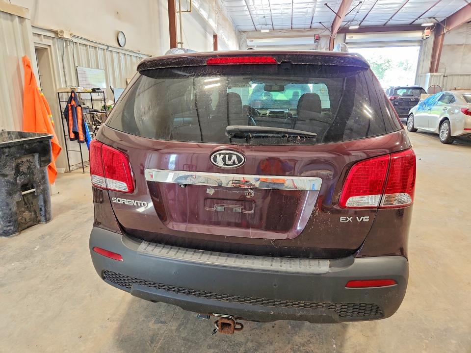2011 Kia Sorento VIN 5XYKUDA21BG183071 COPART salvage auction — FRONT END, Wi - Certificate Of Title, sold $725 on 2026-07-08 (photo 6)