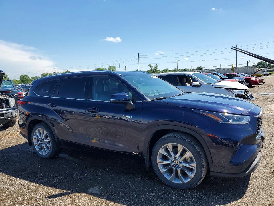 2021 Toyota Highlander VIN 5TDDBRCH9MS536577 COPART salvage auction — REAR END, Ia - Cert Of Title-Salvage Title, sold $19,000 on 2026-07-31 (photo 4)