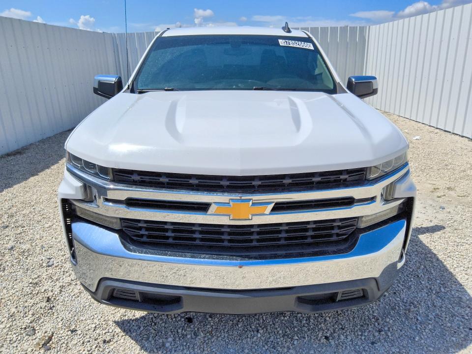 2020 Chevrolet Silverado 1500 VIN 1GCRWCED9LZ197690 COPART salvage auction — NORMAL WEAR, FL - CERTIFICATE OF TITLE, sold $8,600 on 2026-07-09 (photo 5)