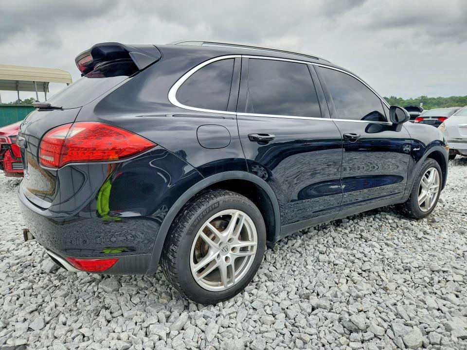 2013 Porsche Cayenne VIN WP1AF2A25DLA22397 COPART salvage auction — MINOR DENT/SCRATCHES, Sc - Cert Of Title-Lemon Law, sold $6,600 on 2026-07-02 (photo 3)