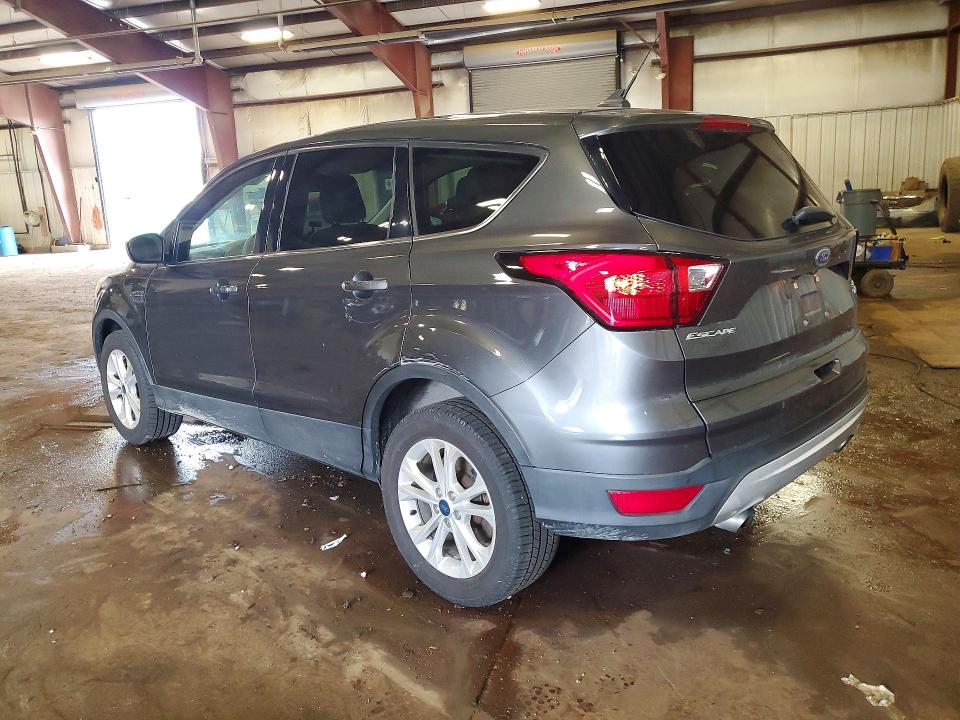 2019 Ford Escape VIN 1FMCU9GDXKUC06822 COPART salvage auction — MINOR DENT/SCRATCHES, Mi - Certificate Of Title, sold $1,550 on 2026-07-02 (photo 2)