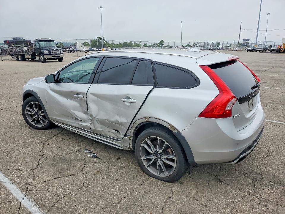 2018 Volvo V60 VIN YV440MWK6J2052396 COPART salvage auction — SIDE, Oh - Cert Of Title-Salvage, sold $3,600 on 2026-07-08 (photo 2)