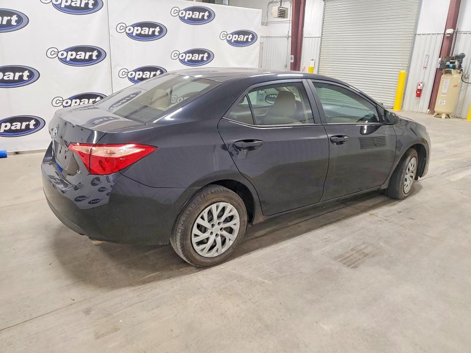 2018 Toyota Corolla VIN 5YFBURHE6JP784614 COPART salvage auction — MINOR DENT/SCRATCHES, SC - DEALER ONLY CLEAN TITLE, sold $11,100 on 2026-07-21 (photo 3)