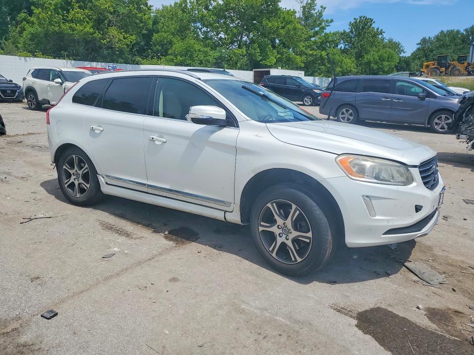 2015 Volvo Xc60 VIN YV4902RK6F2720386 COPART salvage auction — REAR END, Salvage Title, sold $175 on 2026-07-21 (photo 4)