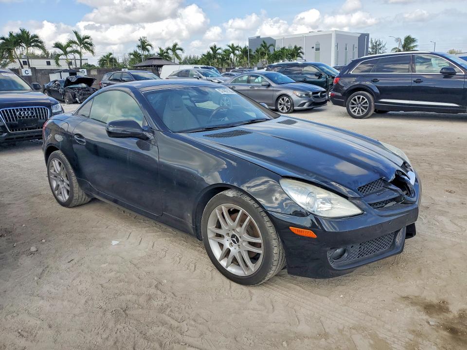 2009 Mercedes-benz Slk-class VIN WDBWK54F99F208788 COPART salvage auction — FRONT END, Fl - Cert Of Title Slvg Rebuildable, sold $2,050 on 2026-07-21 (photo 4)