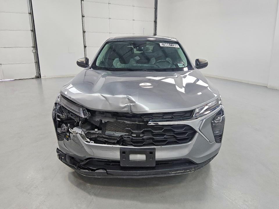 2024 Chevrolet Trax VIN KL77LFE23RC086352 COPART salvage auction — FRONT END, Nj - Certificate Of Title, sold $8,200 on 2026-07-07 (photo 5)