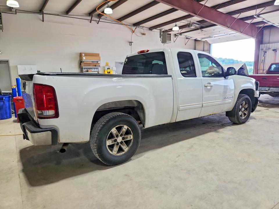 2008 Gmc SIERRA VIN 1GTEK19058Z146538 COPART salvage auction — FRONT END, PA - CERTIFICATE OF SALVAGE, sold $775 on 2026-07-02 (photo 3)