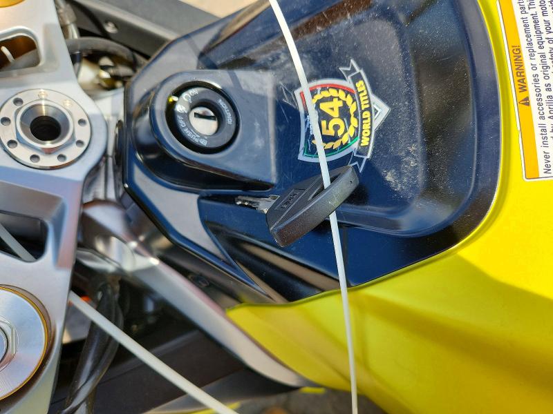 2022 Aprilia VIN ZD4KSUG09NS000112 COPART salvage auction — FRONT END, Pa - Certificate Of Salvage, sold $4,150 on 2026-07-07 (photo 8)