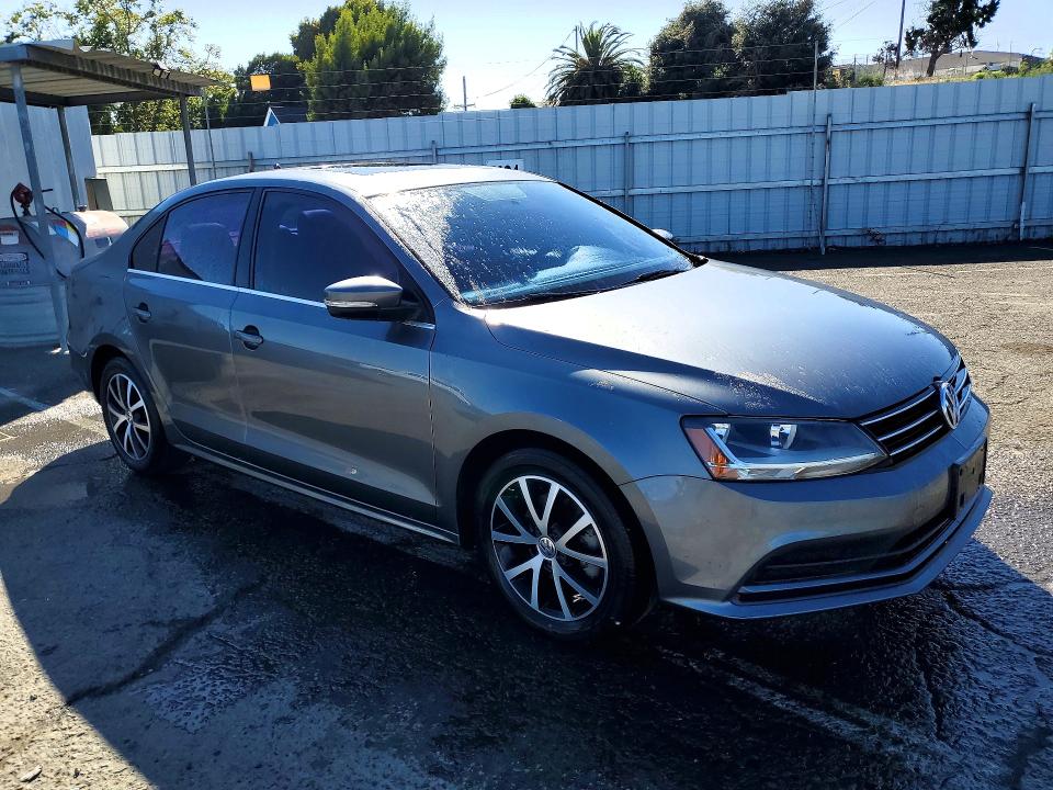 2017 Volkswagen Jetta VIN 3VWDB7AJ9HM299473 COPART salvage auction — MINOR DENT/SCRATCHES, CA - CERTIFICATE OF TITLE, sold $4,150 on 2026-08-11 (photo 4)