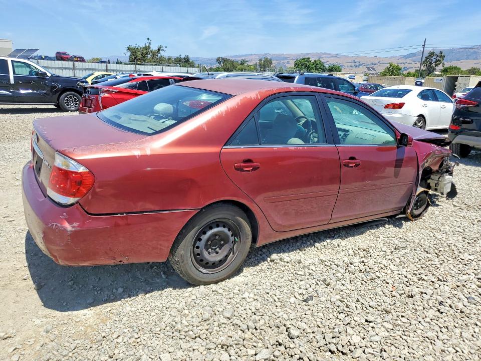 2005 Toyota Camry VIN 4T1BE30K85U422641 COPART salvage auction — FRONT END, CA - SALVAGE CERTIFICATE, sold $500 on 2026-07-09 (photo 3)