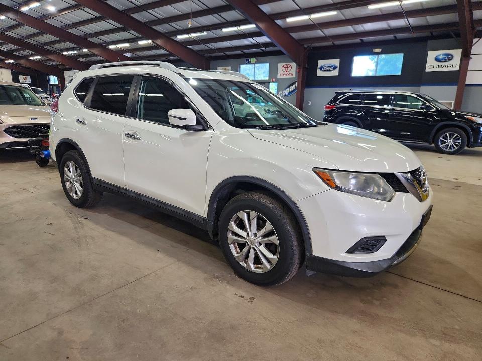 2016 Nissan Rogue VIN 5N1AT2MV6GC827325 COPART salvage auction — MINOR DENT/SCRATCHES, Ma - Certificate Of Title (P), sold $650 on 2026-07-03 (photo 4)