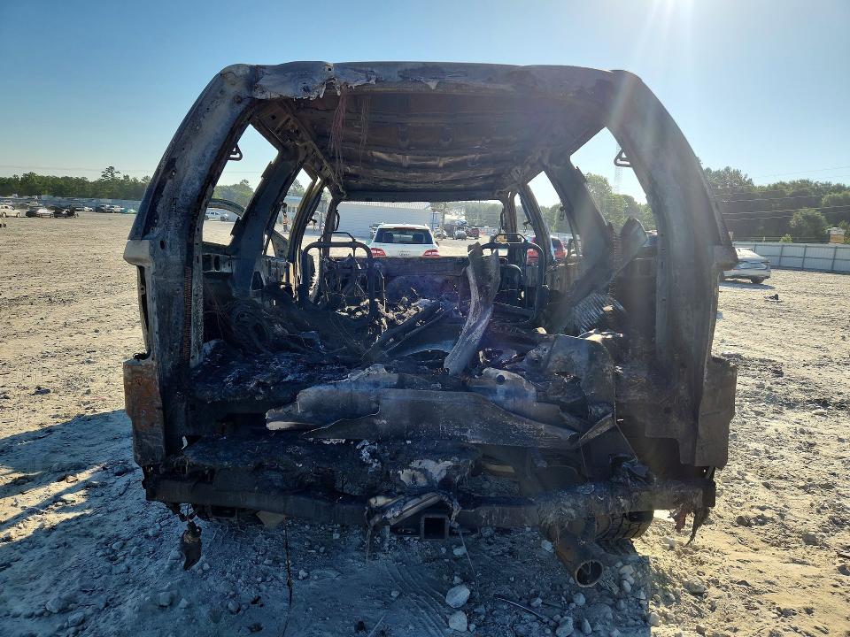 2004 Lincoln Navigator VIN 5LMFU27R54LJ41643 COPART salvage auction — BURN, GA - BILL OF SALE - PARTS ONLY, sold $250 on 2026-07-08 (photo 6)